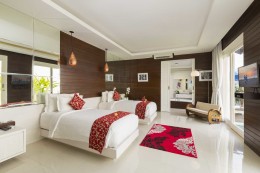 Crown Astana Villas Seminyak